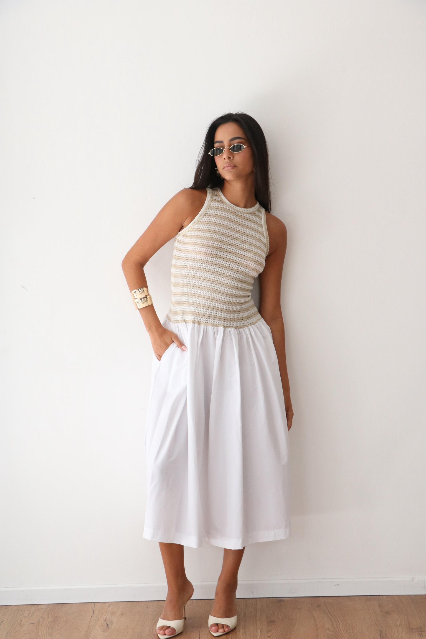 שמלת קריסטלי -פסים שחור