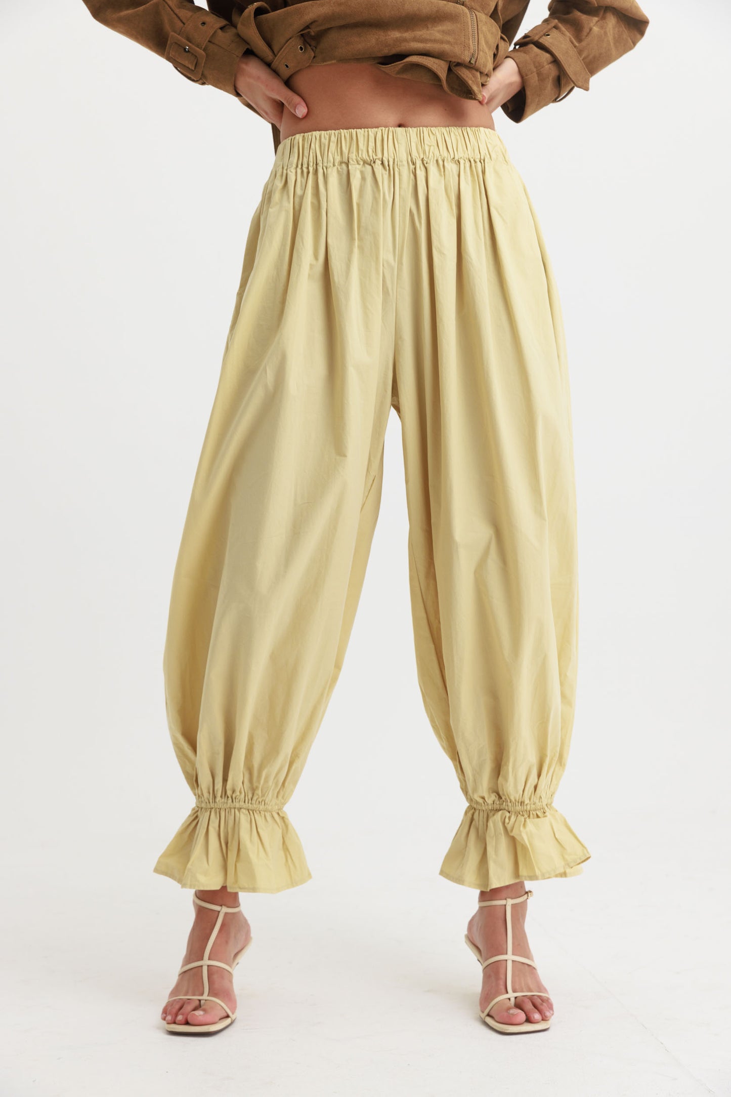 הזמנה מראש - מכנסי מודי - בז