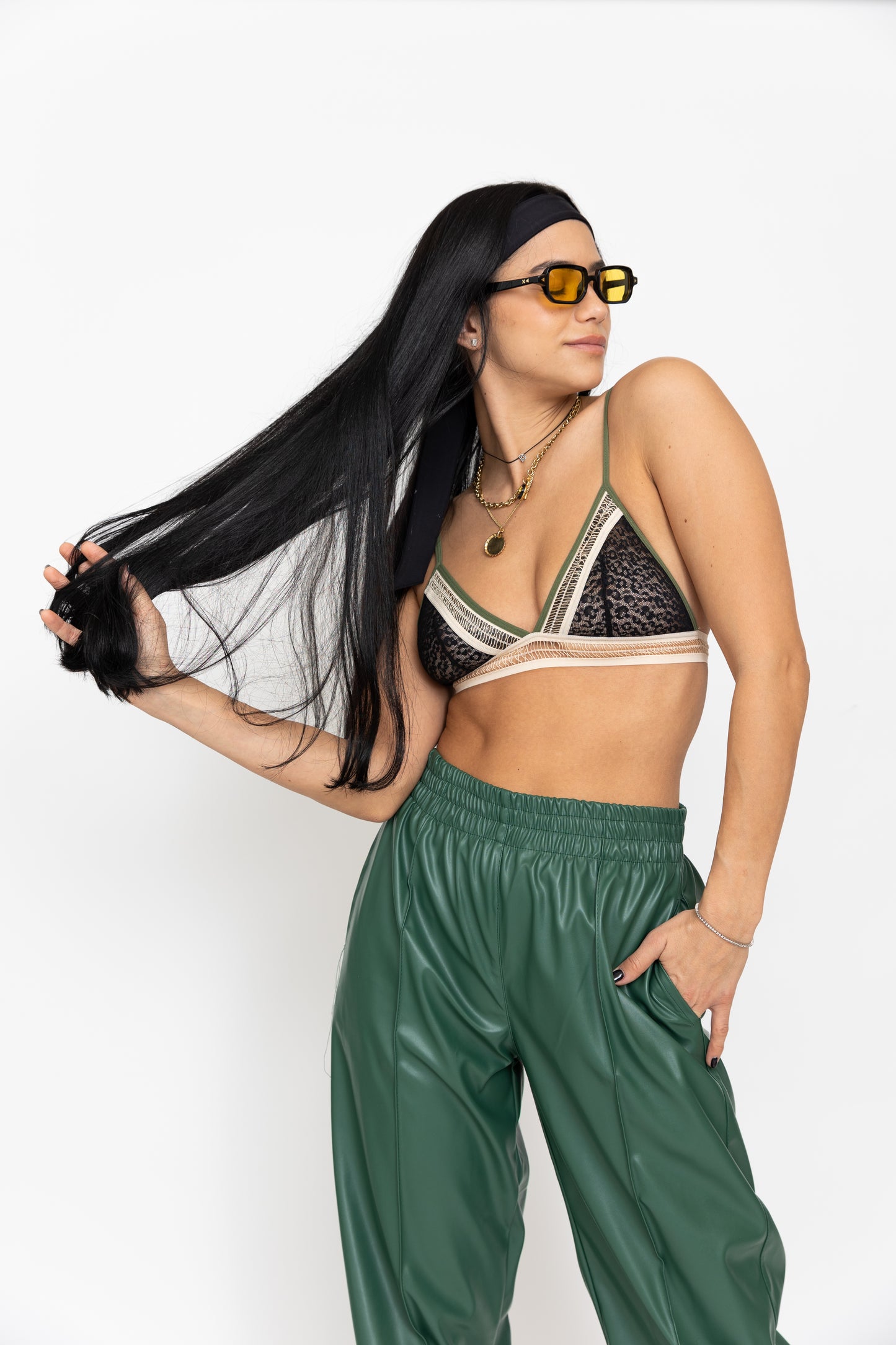 חזיית בניה שחור ירוק