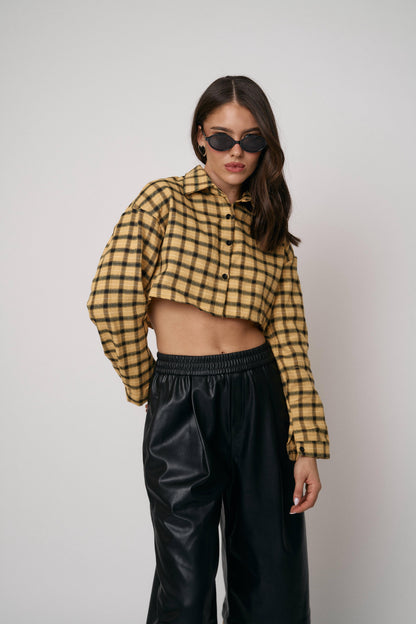 חולצת מוניק  - שחור