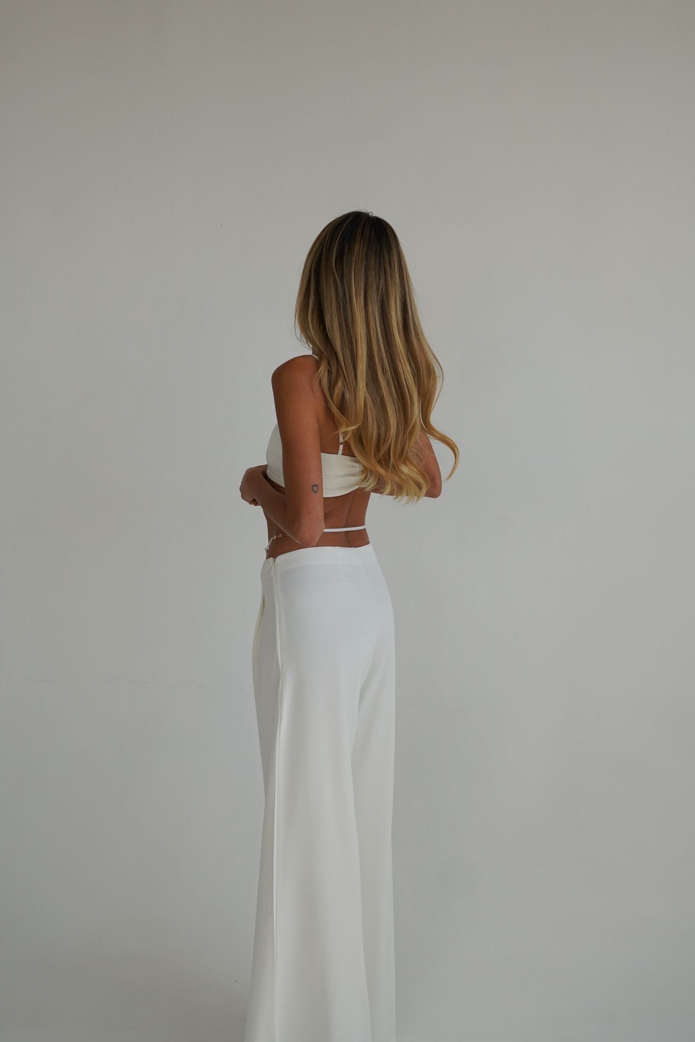 חליפת קאי - לבן