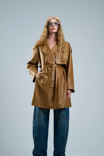 ג׳קט אלישיה קאמל