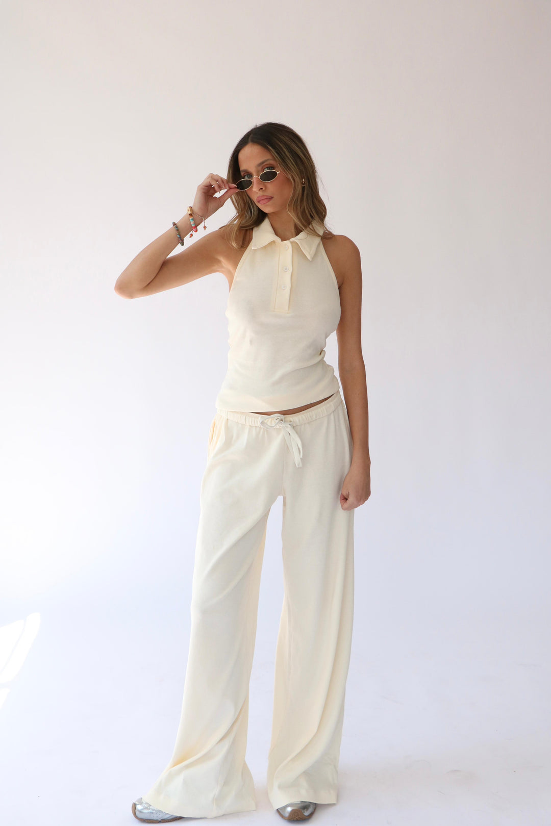 חליפת סינקו -שמנת