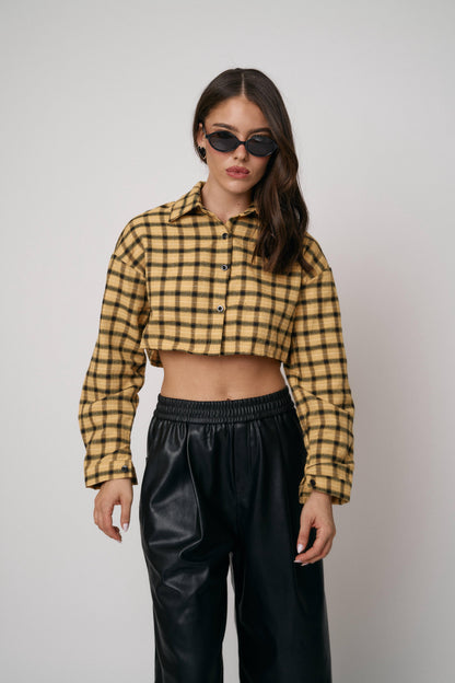 חולצת מוניק  - שחור