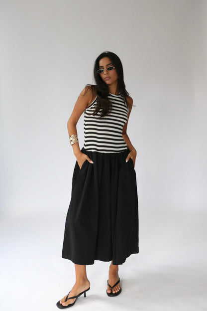 שמלת קריסטלי -פסים בז