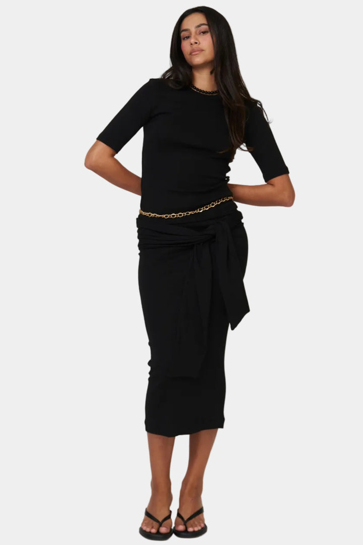 חליפת קטי - שחור