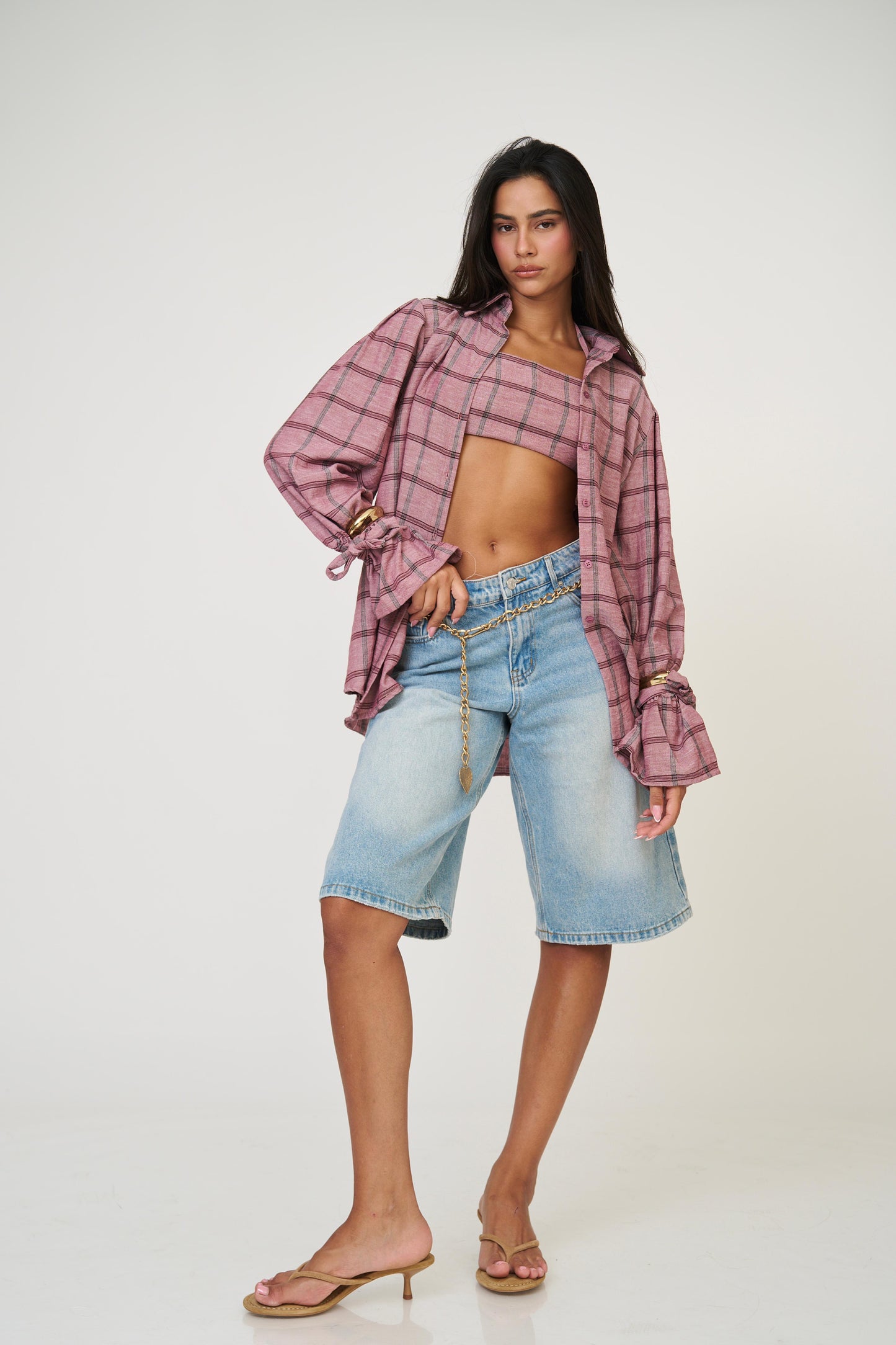 מכופתרת אניטה - בז