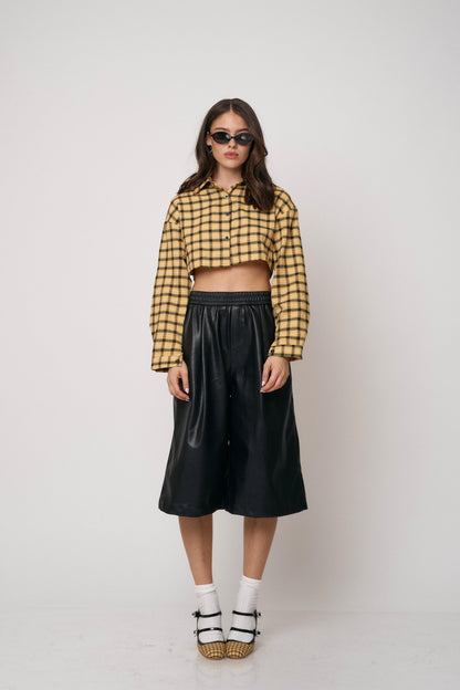 חולצת מוניק  - שחור