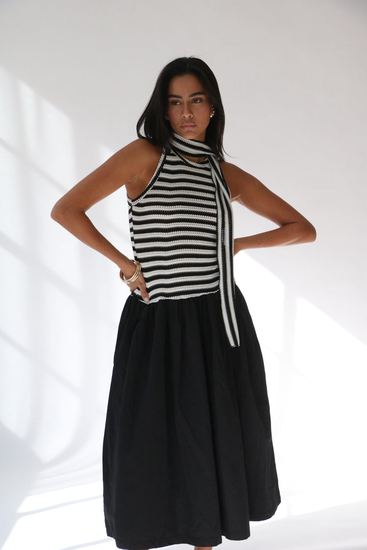 שמלת קריסטלי -פסים שחור