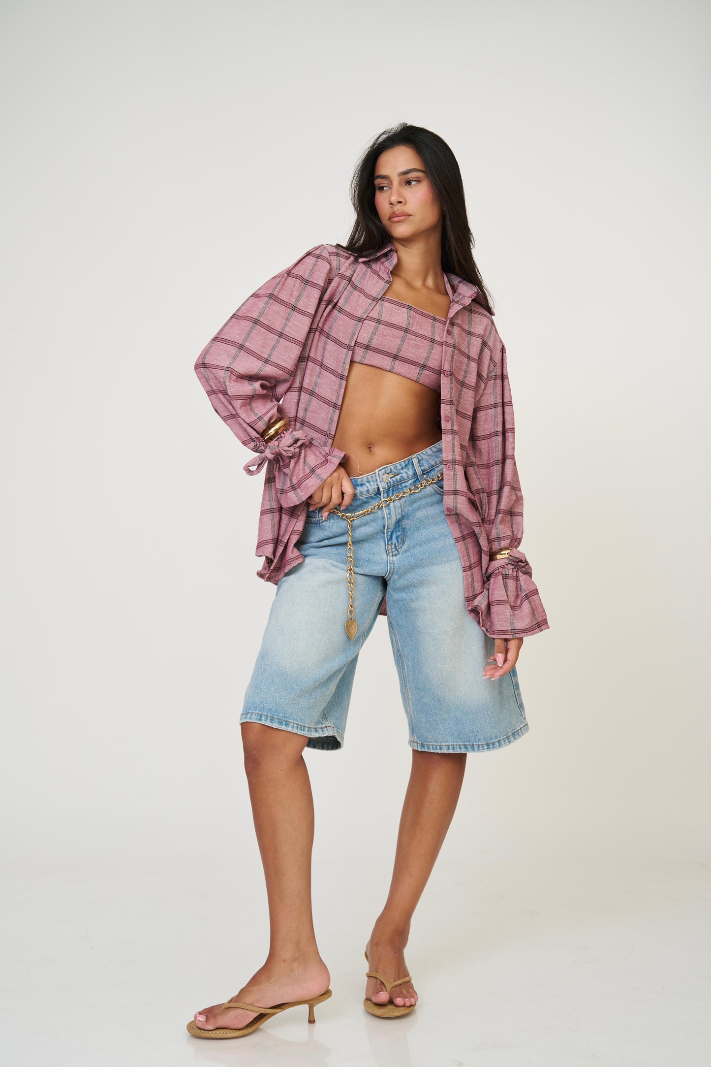 מכופתרת אניטה - בז