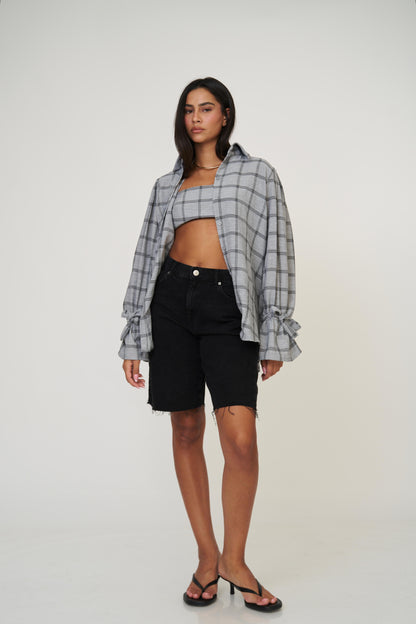 מכופתרת אניטה - בז