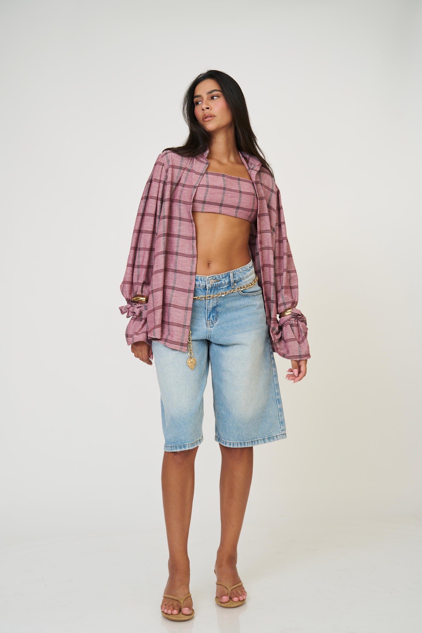 מכופתרת אניטה - בז