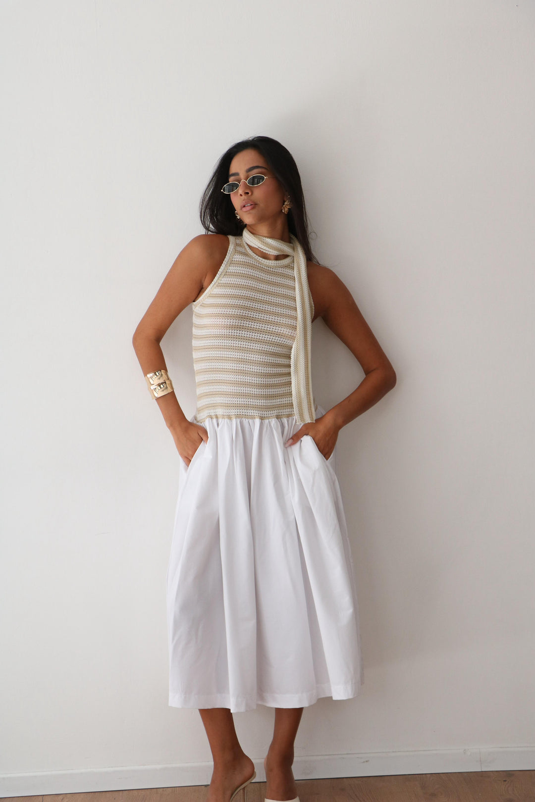 שמלת קריסטלי -פסים שחור