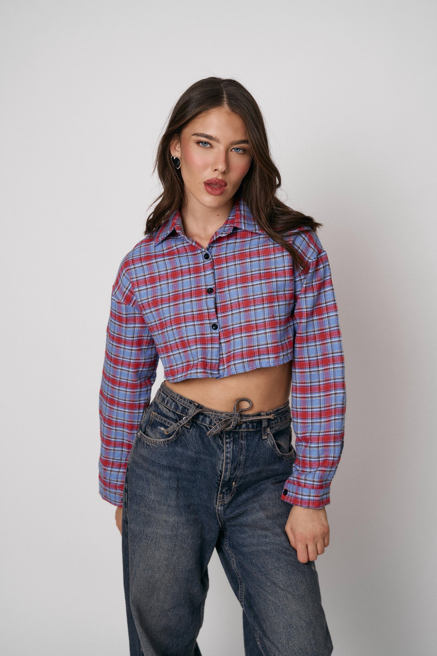 חולצת מוניק  - שחור