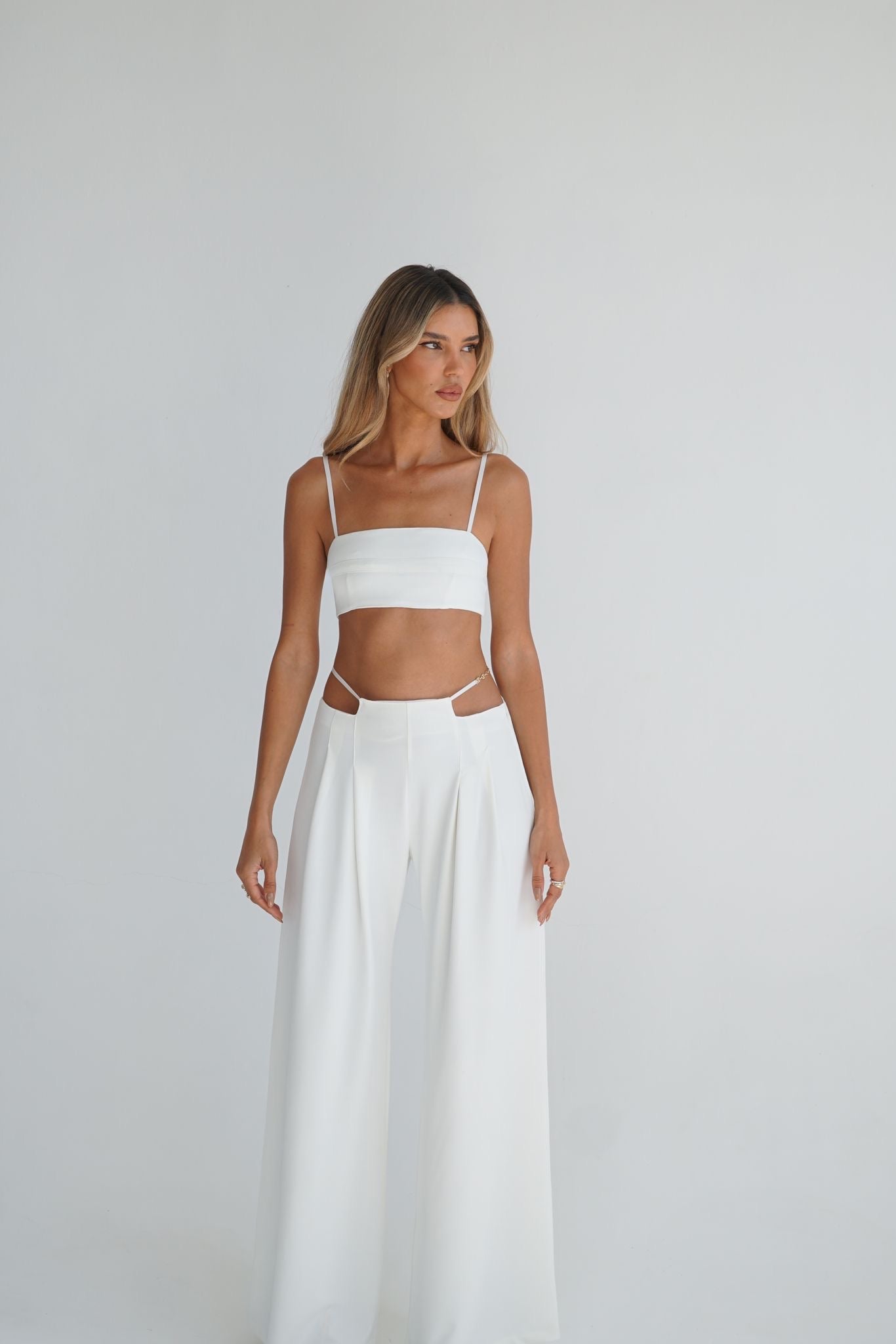 חליפת קאי - לבן