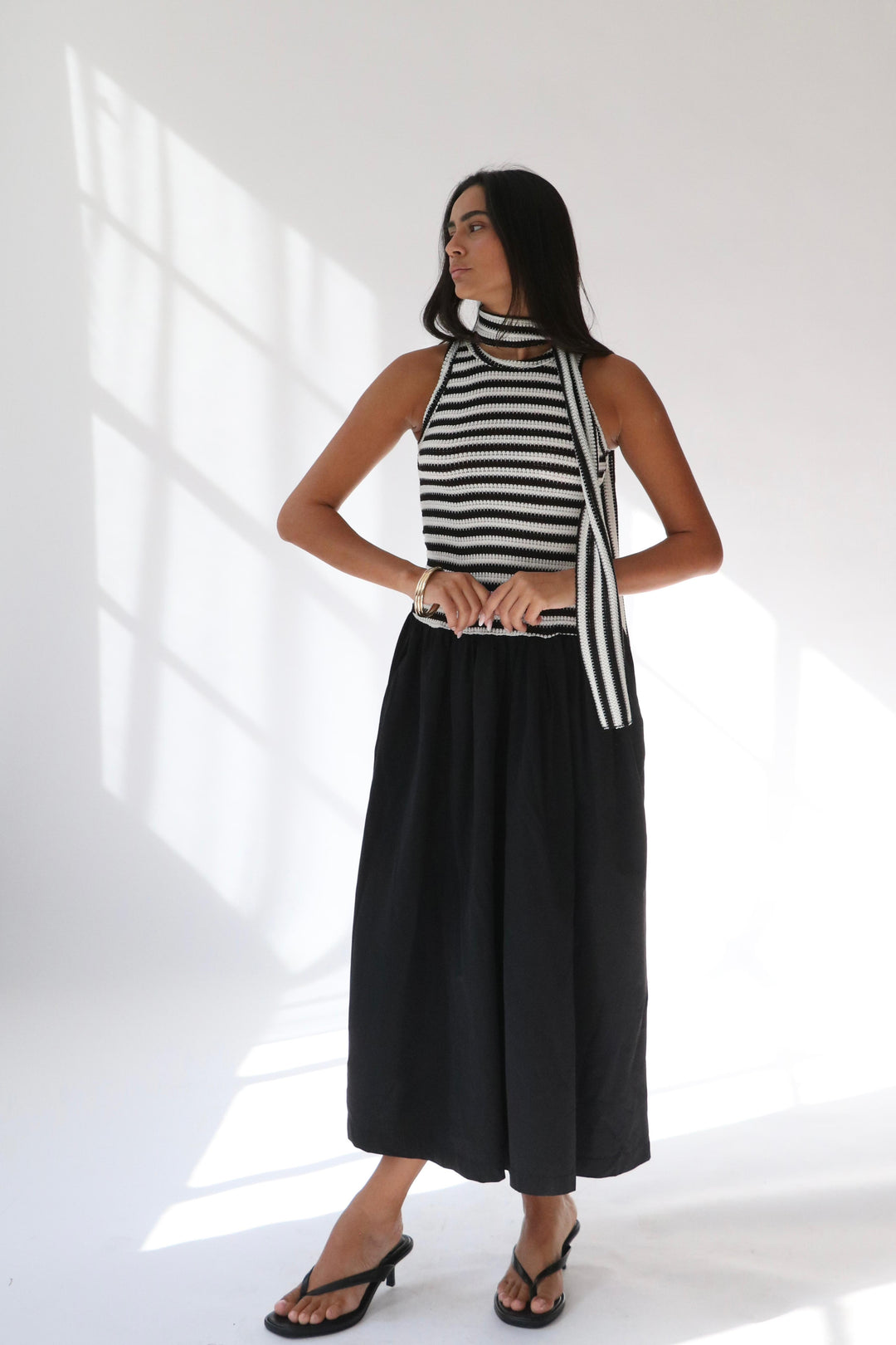 שמלת קריסטלי -פסים שחור