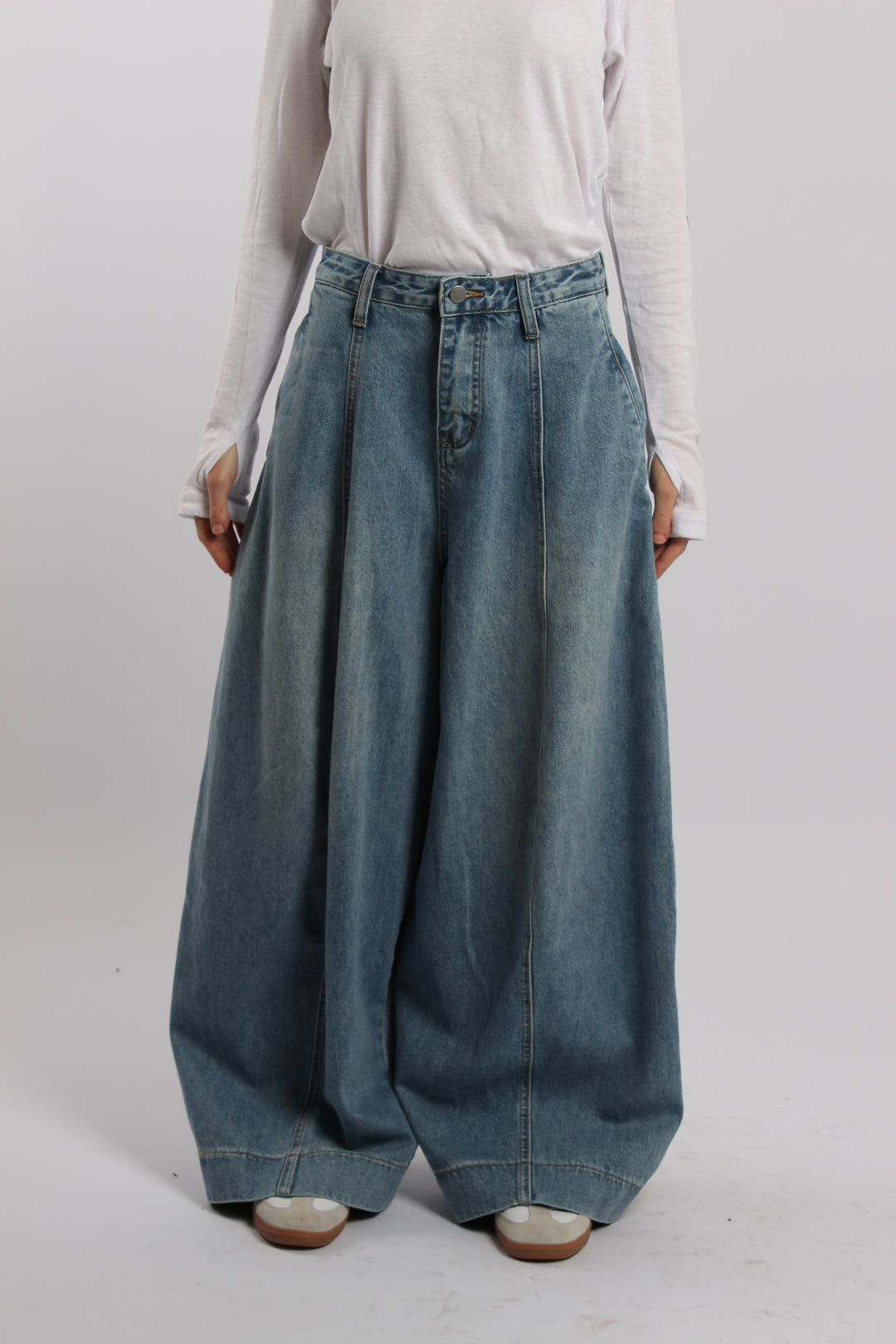 גינס לינדזי