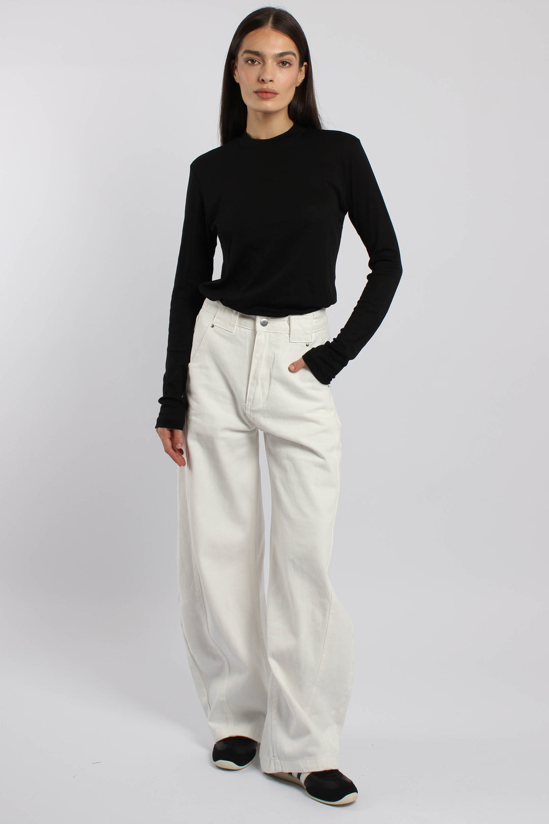 גינס מינורי לבן