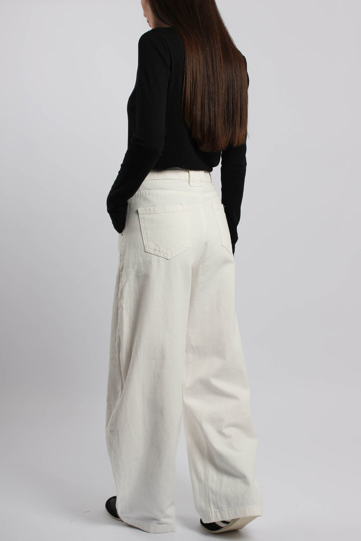 גינס מינורי לבן