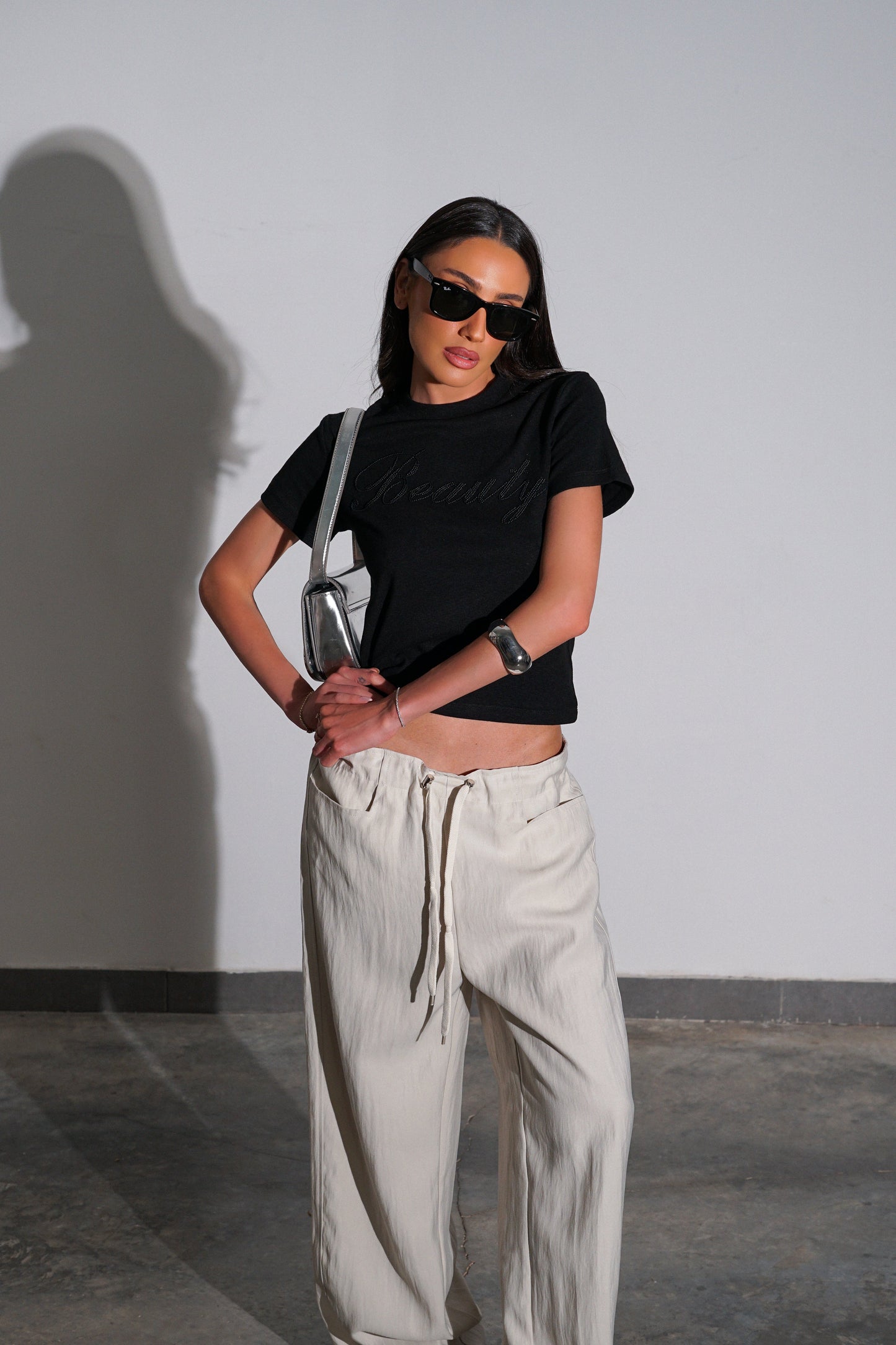 חולצת אזיס - שחור