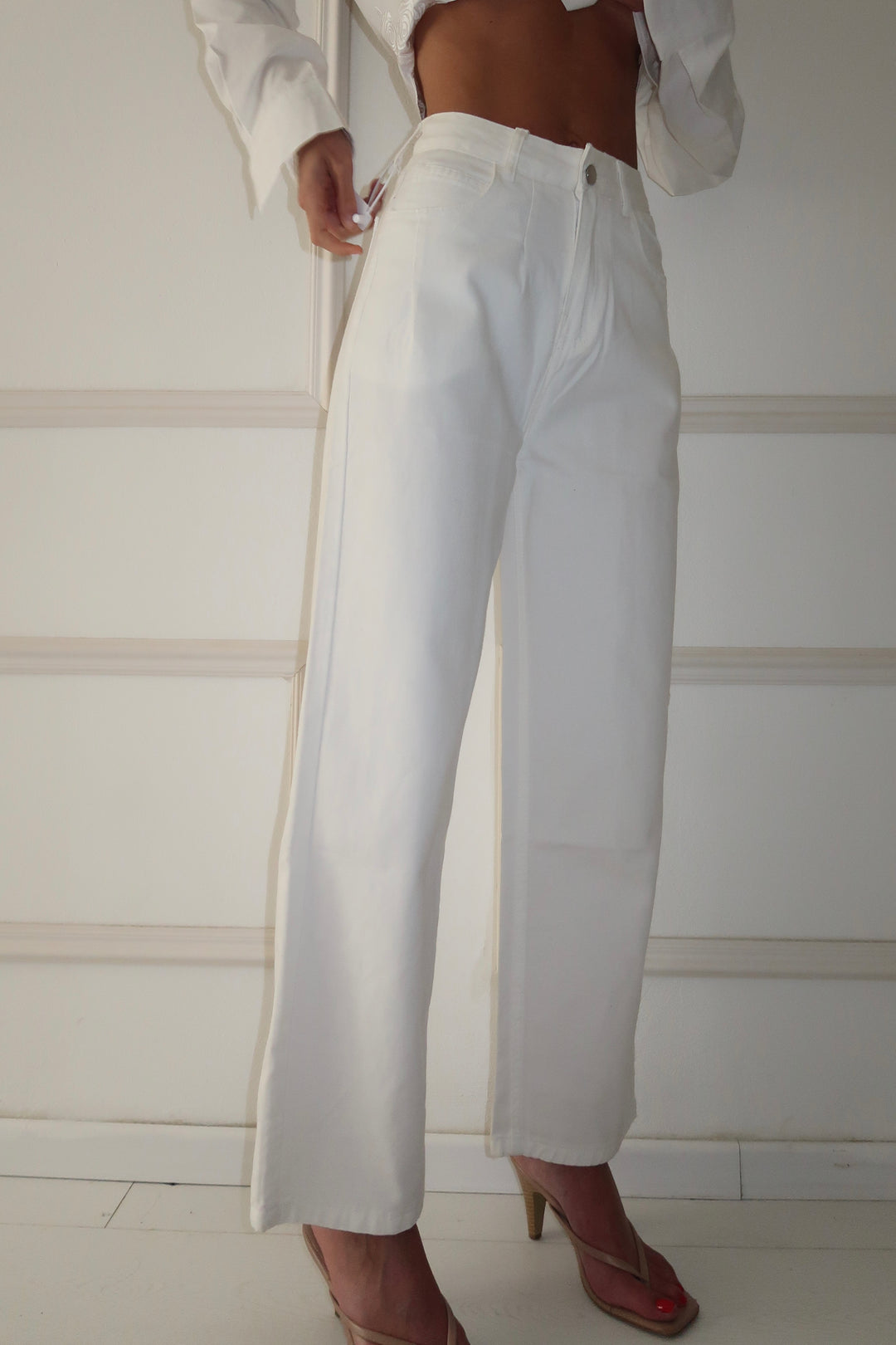 מכנסי גינס וויט