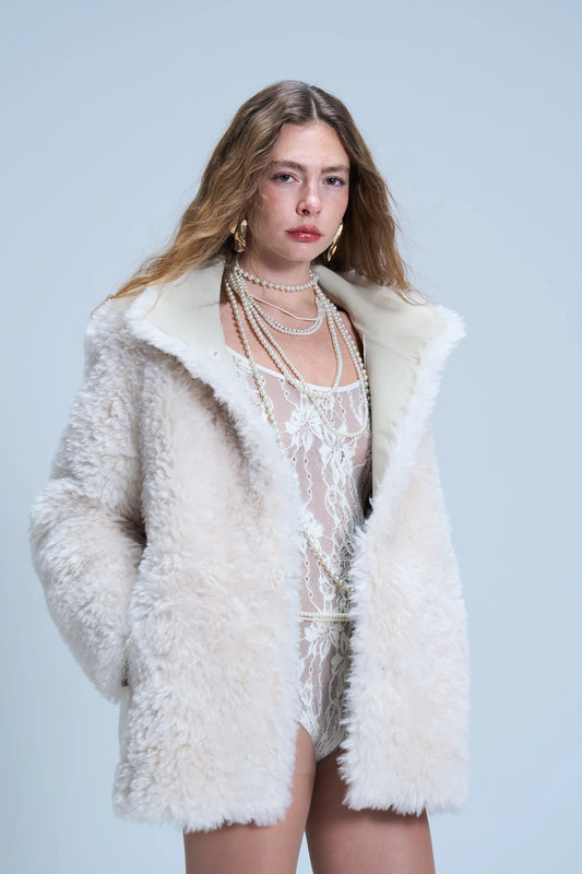 מעיל פרווה לביא שמנת