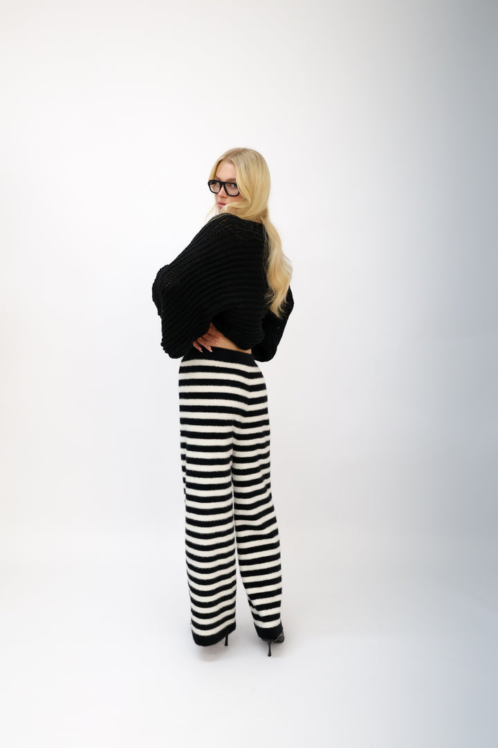 סוודר פפיון - בז