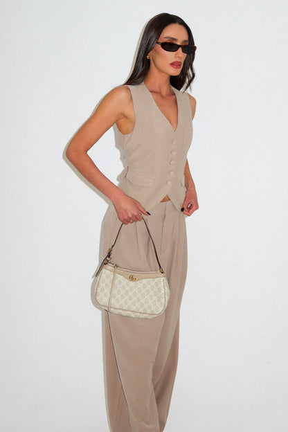 וסט בז שיילה - בז