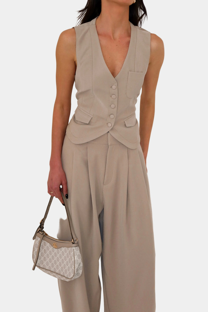 וסט בז שיילה - בז