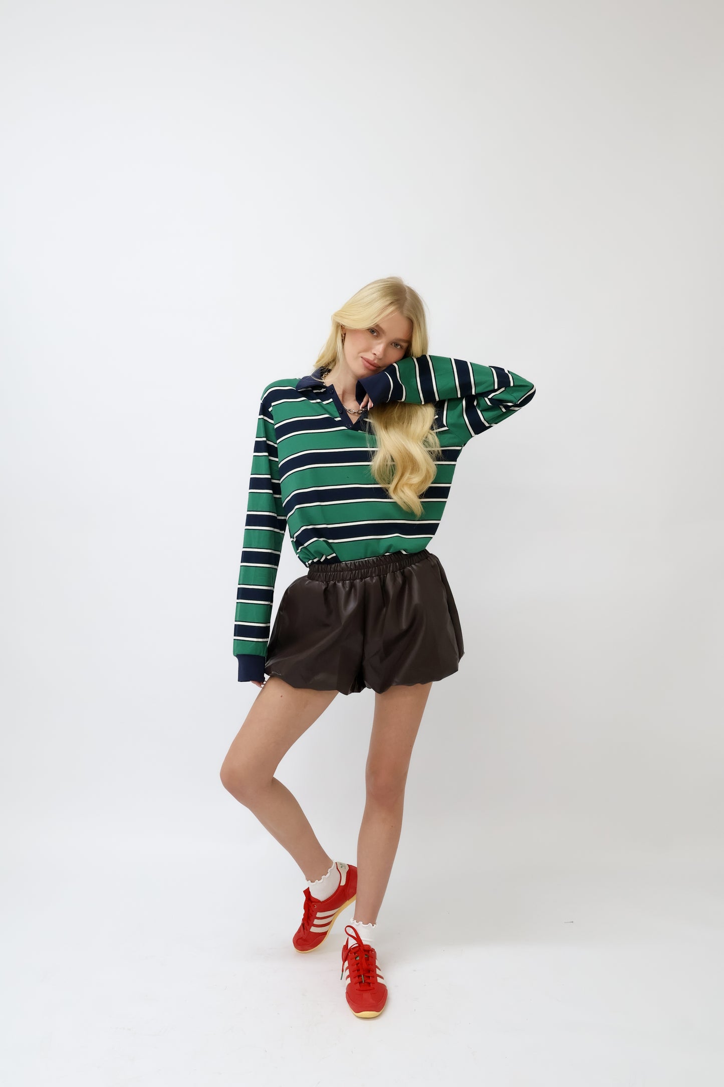 מכנסי דמוי עור שורטס - שחור