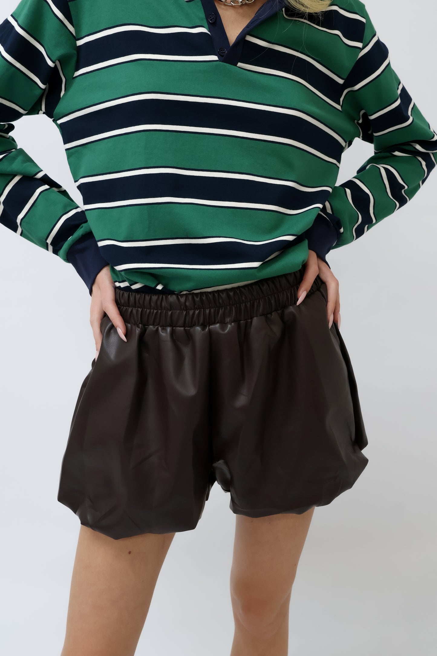 חולצת פסים אמה - כחול חום