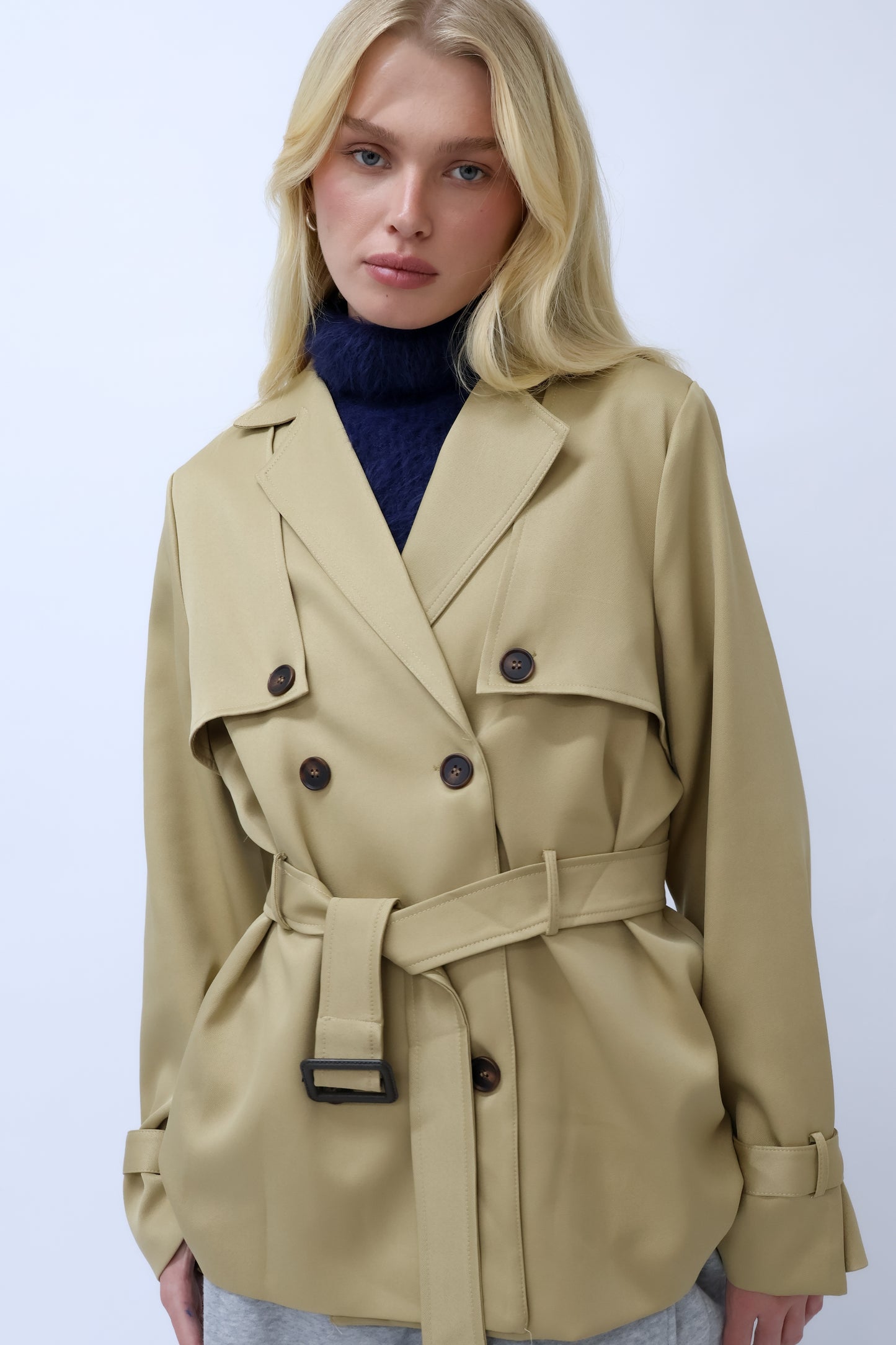 גקט טרנץ קצר - בז