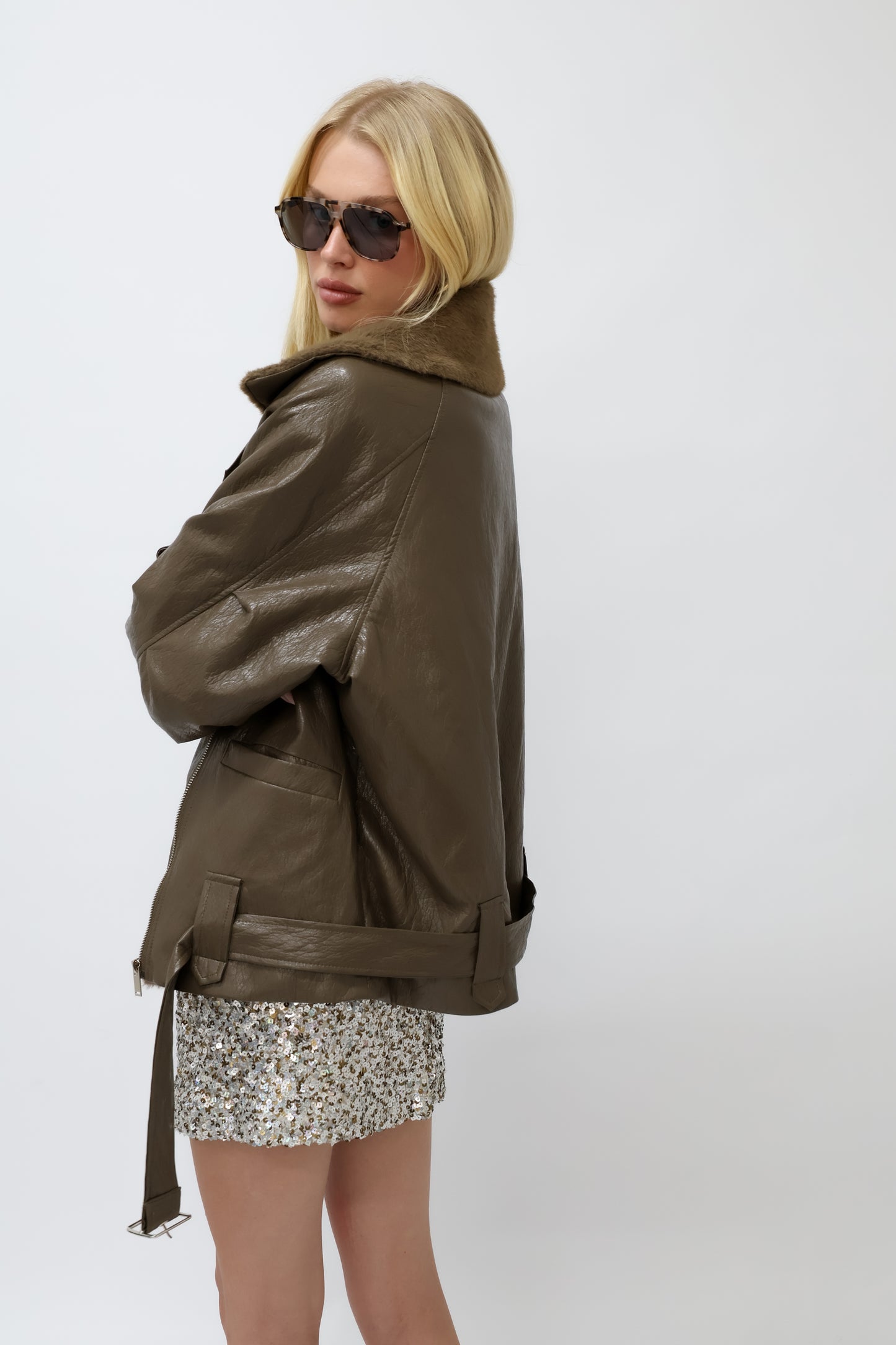 מעיל שון - זית