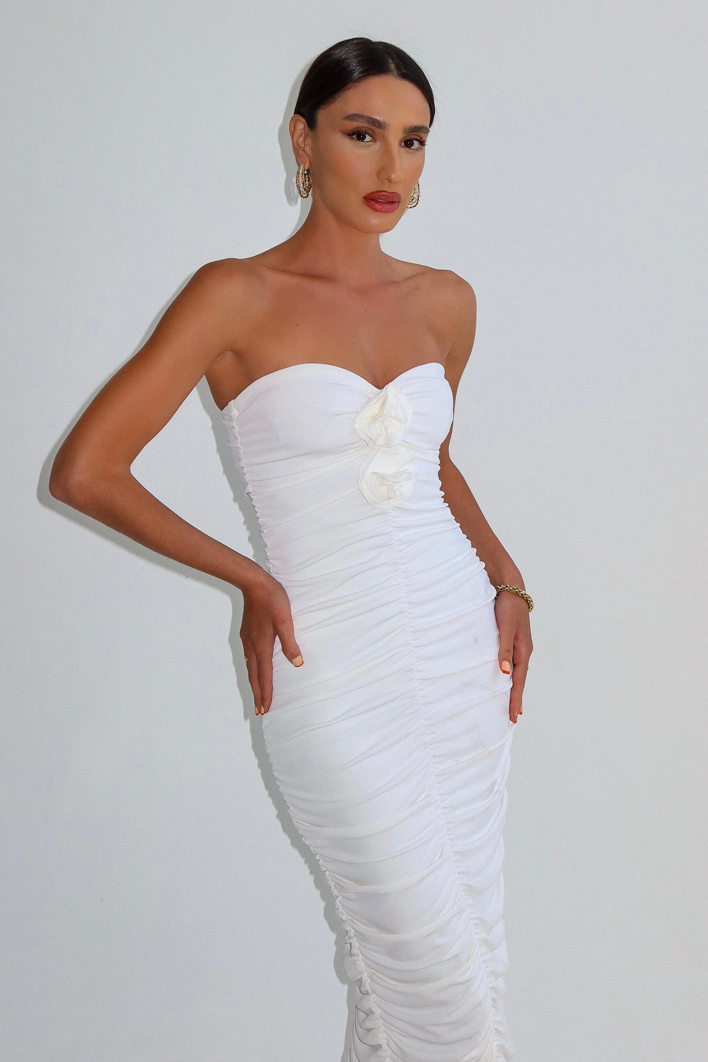 שמלת מנואלה - לבן