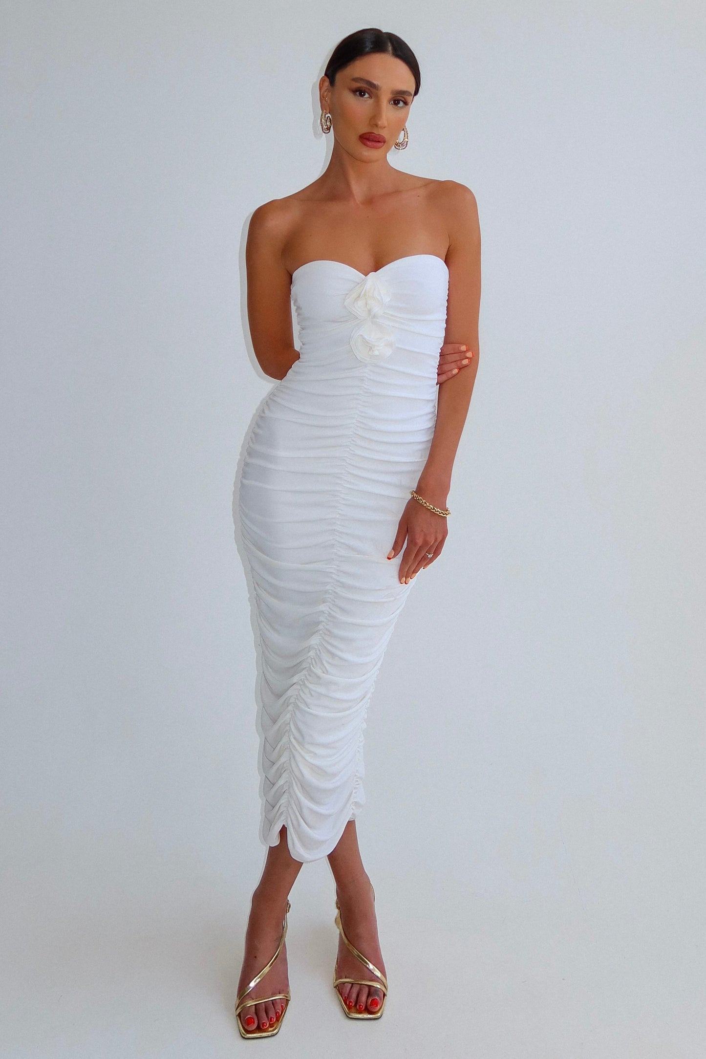 שמלת מנואלה - לבן