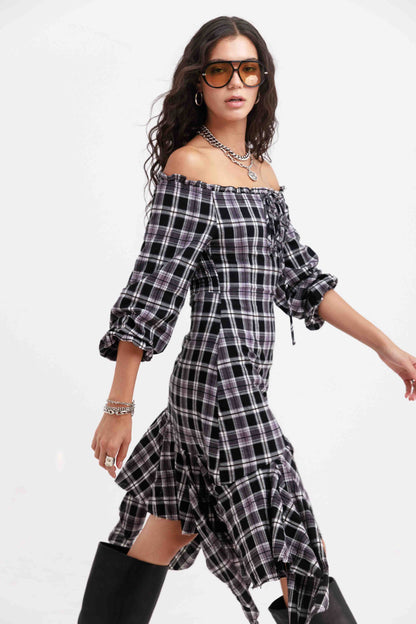 שמלת אדריאנה משבצות - שחור