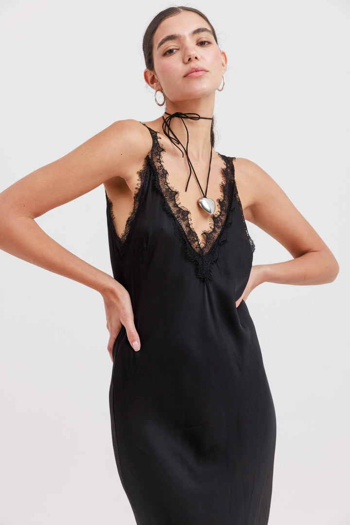 שמלת לנזי - שחור