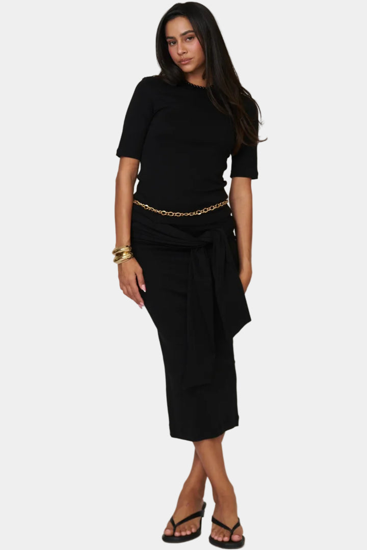 חליפת קטי - שחור