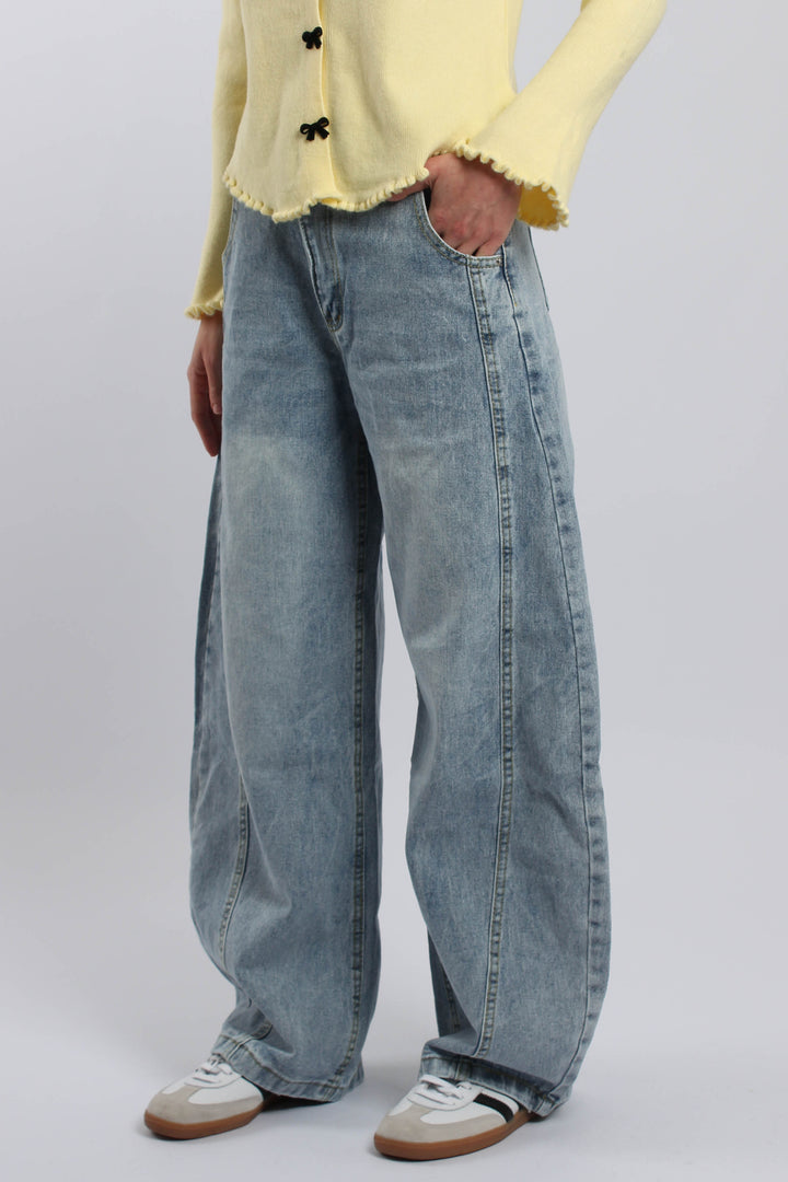 ג׳ינס מינורי בהיר – גזרה רחבה