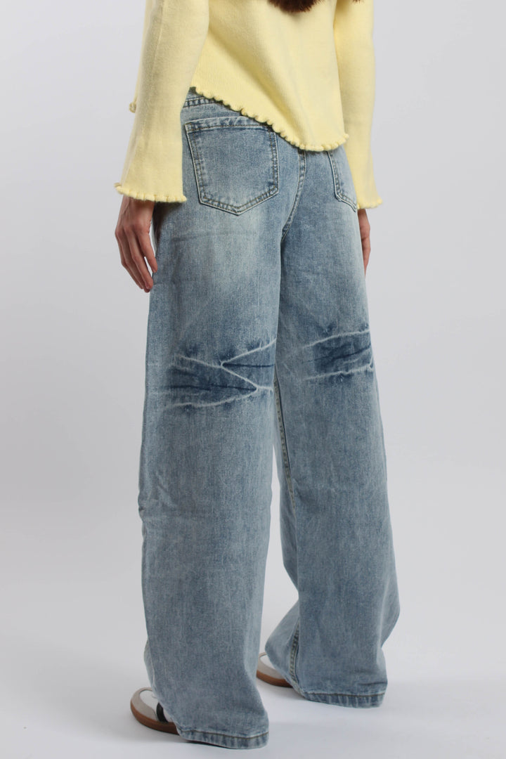 ג׳ינס מינורי בהיר – גזרה רחבה