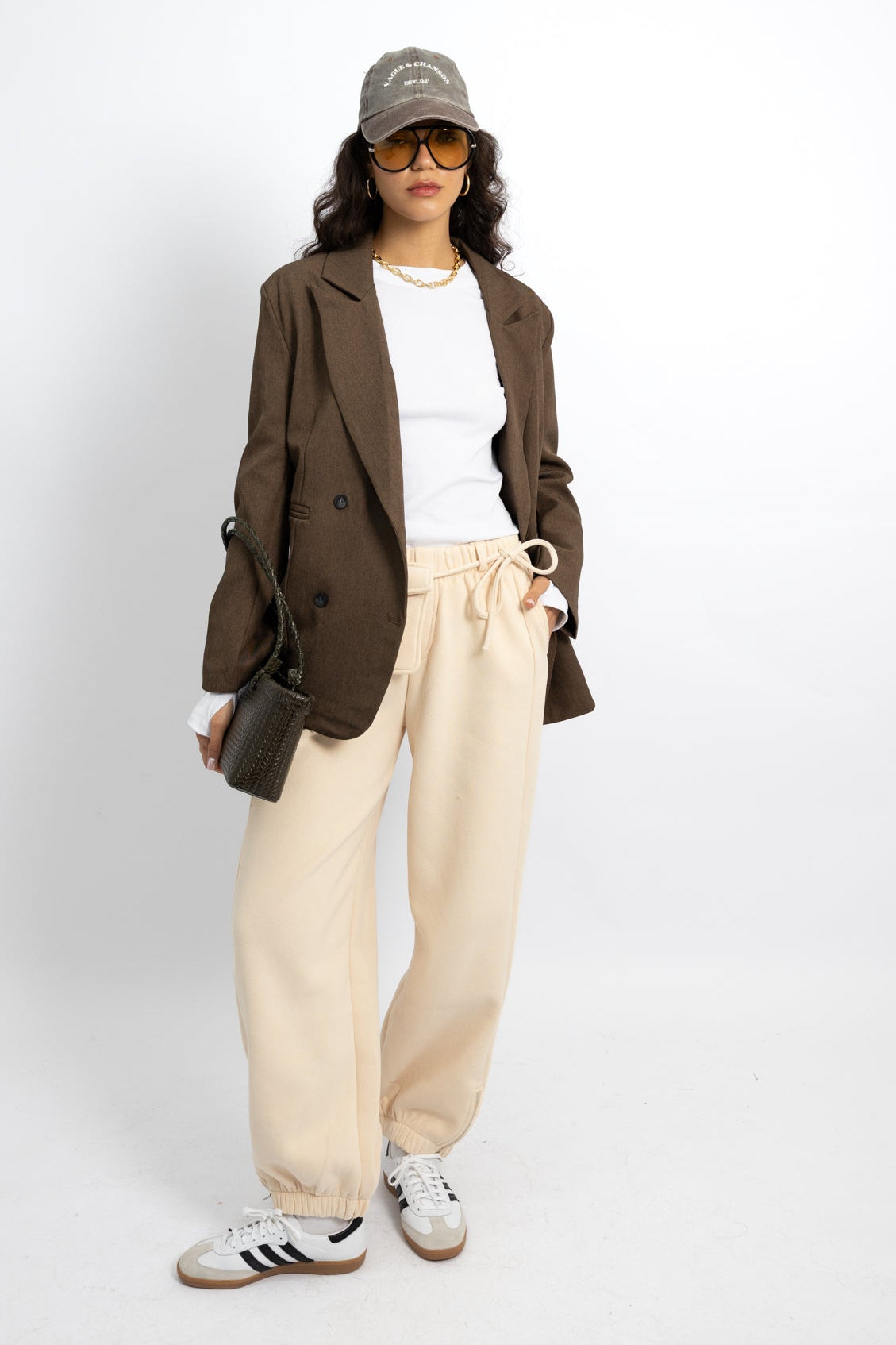 גקט קוני -חום