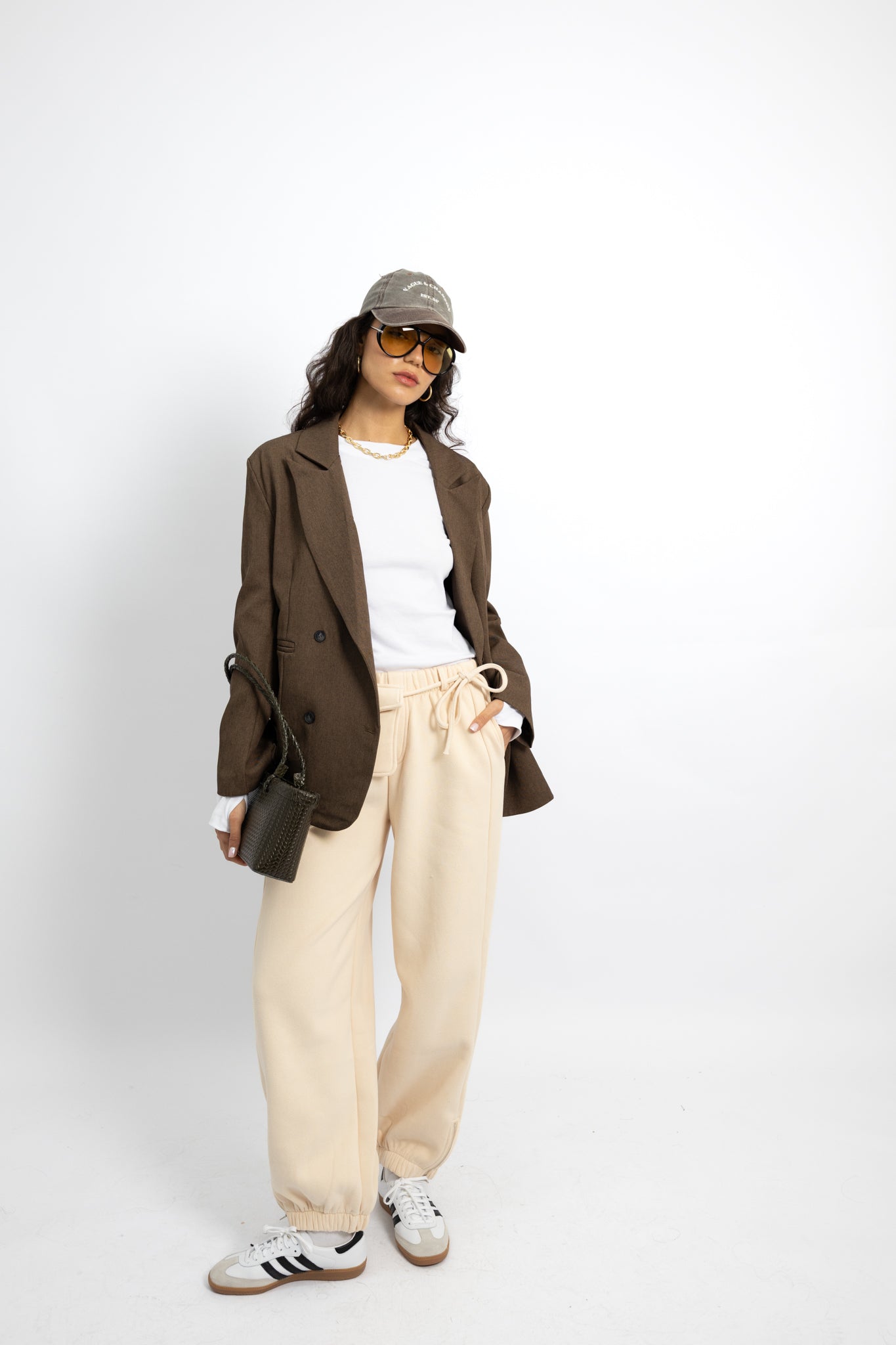 גקט קוני -חום