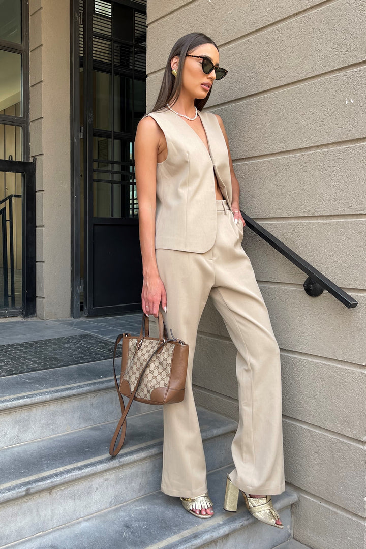 וסט גוהנה - בז