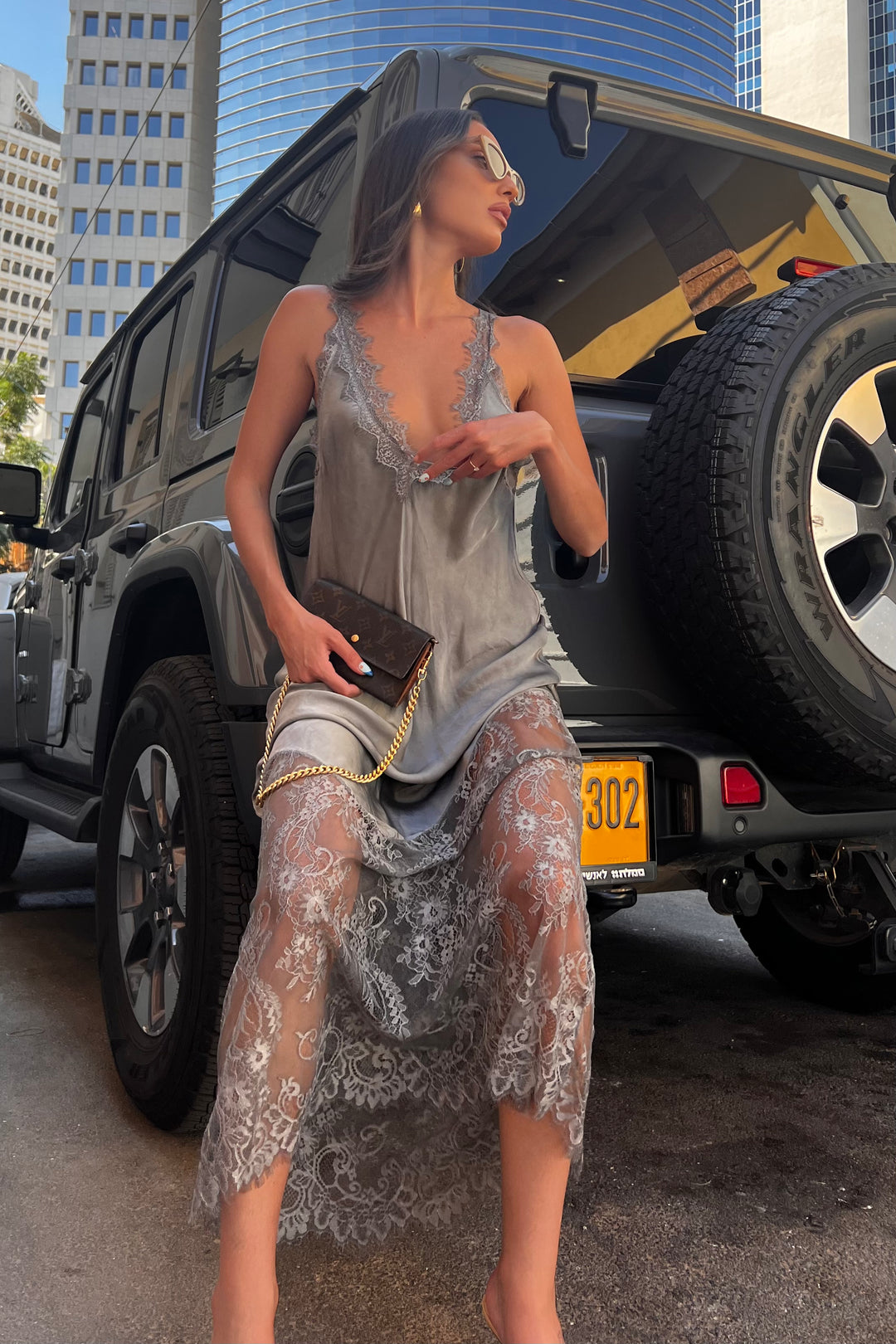 שמלת לנזי בהירה