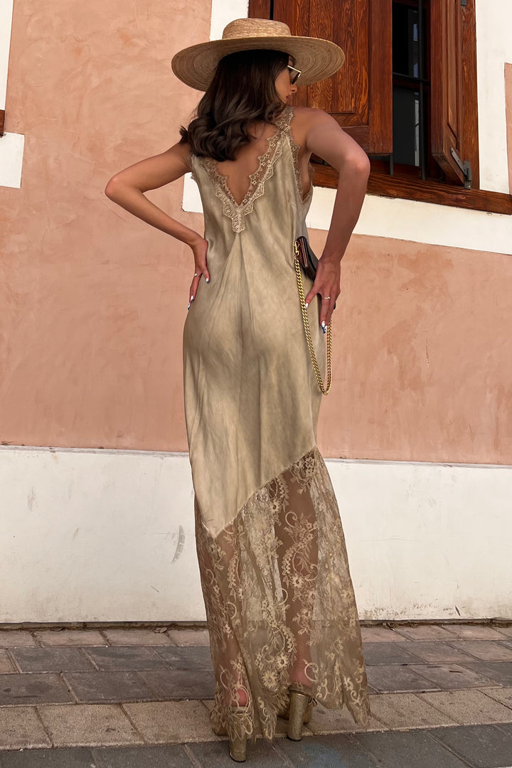 שמלת לנזי בהירה