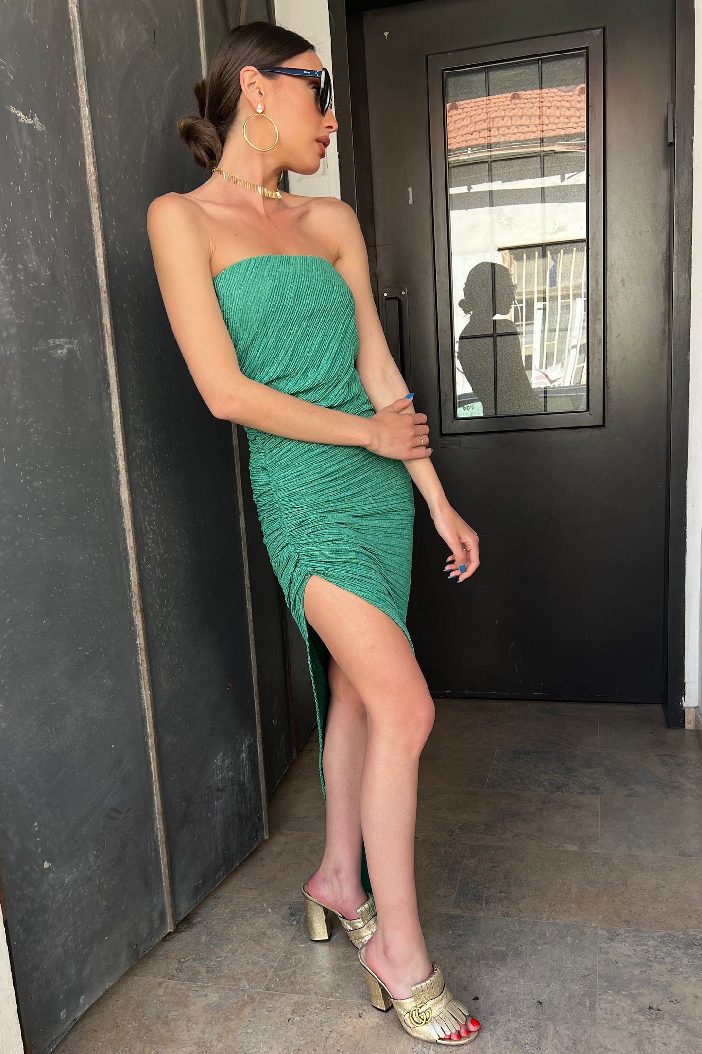 שמלת סטרפלס שייני- ירוק מעושן