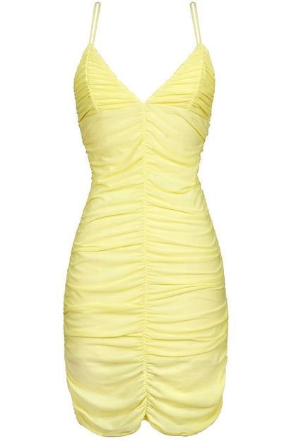 שמלת חוף צמודה כיווצים - צהוב -TIGHT BEACH DRESS COLOR YELLOW