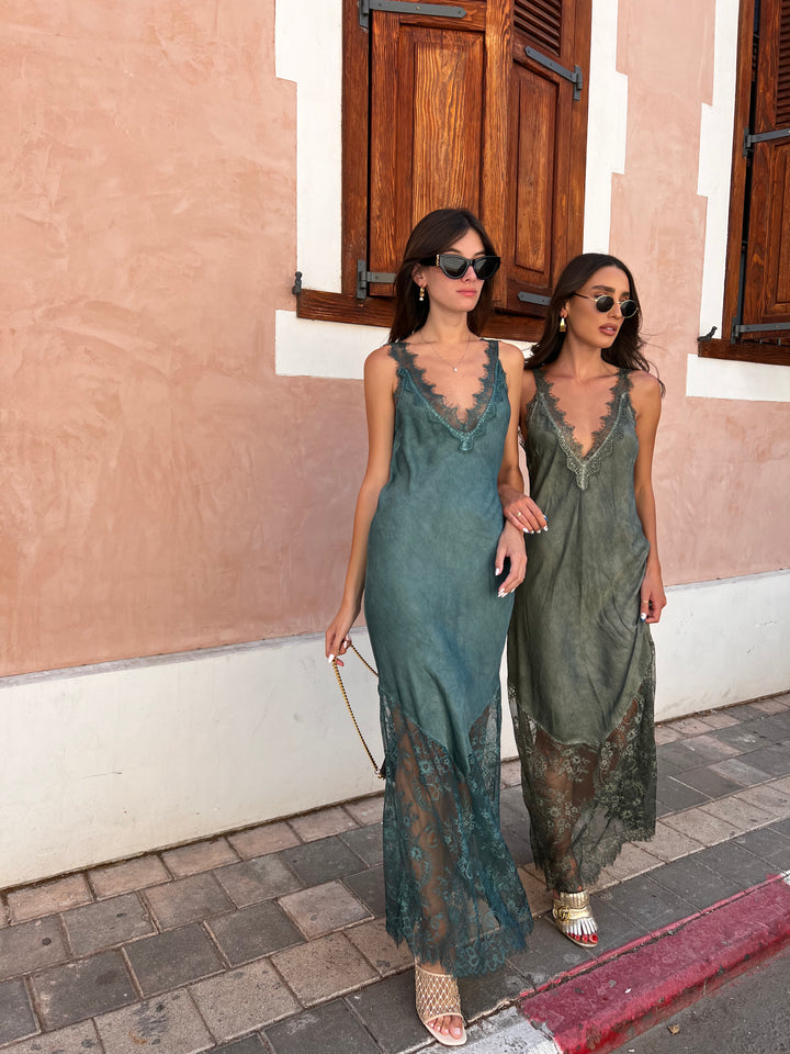 שמלת לנזי בהירה